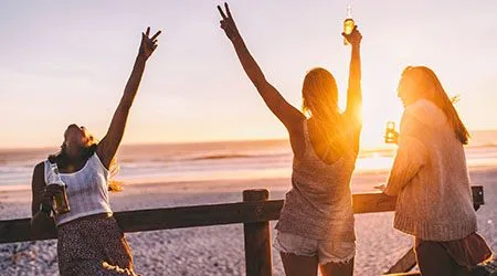 Alcohol and travel insurance: The catch Aussies need to know about