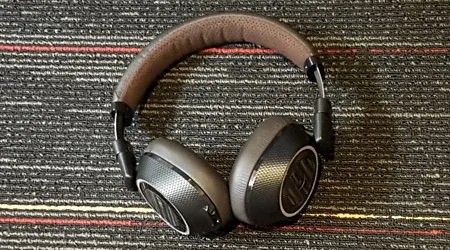 Plantronics BackBeat PRO 2 Review | Finder