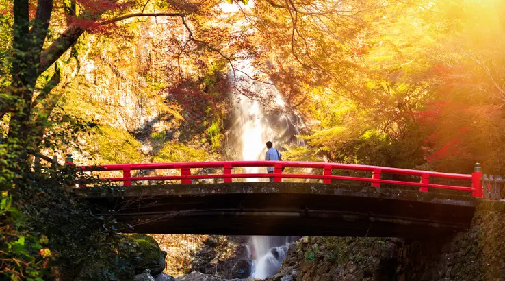 shutterstock osaka waterfall 738x410