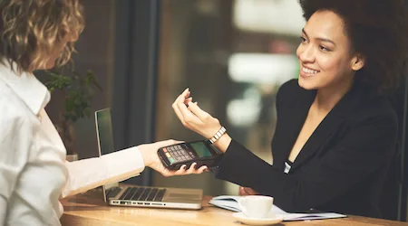 wearable-payments-cafe450x250 wearable-payments-cafe450x250