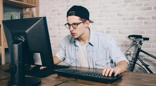 shutterstock computer screen guy 738x410