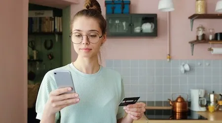 checking-credit-card-rate450x250 checking-credit-card-rate450x250