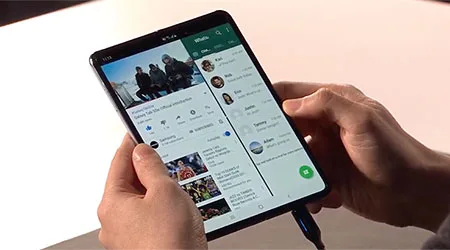 Samsung shows off the Samsung Galaxy Fold