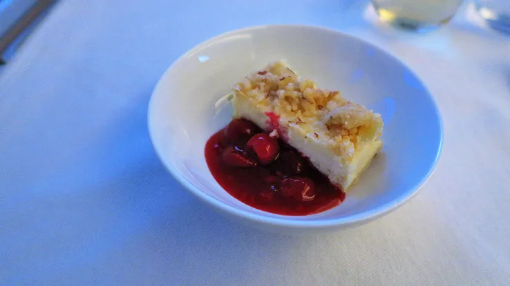 Air Canada 787 business class dessert