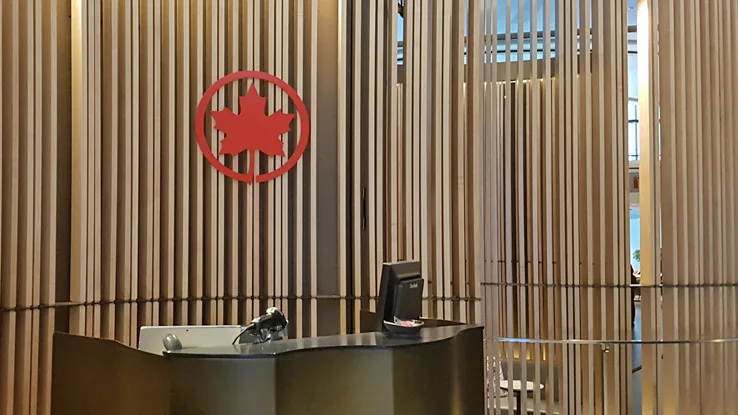 Air Canada 787 business class review lounge