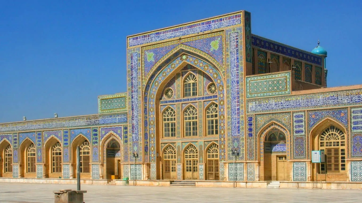 Image: Shutterstock Jama Masjid Mosque in Afghanistan