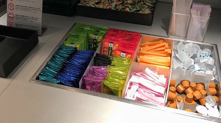 Image: Shing Kam/Finder ANA Lounge, tea and coffee selection