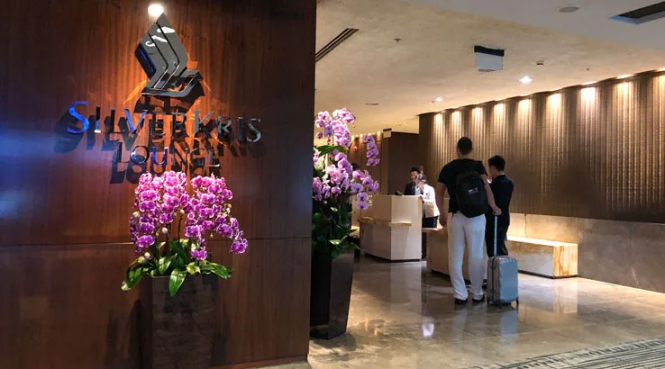 Image: Shing Kam/Finder Changi Airport T3 SilverKris Lounge entrance