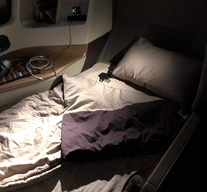 Image: Shing Kam/Finder Singapore Airlines 777-300ER business class bed
