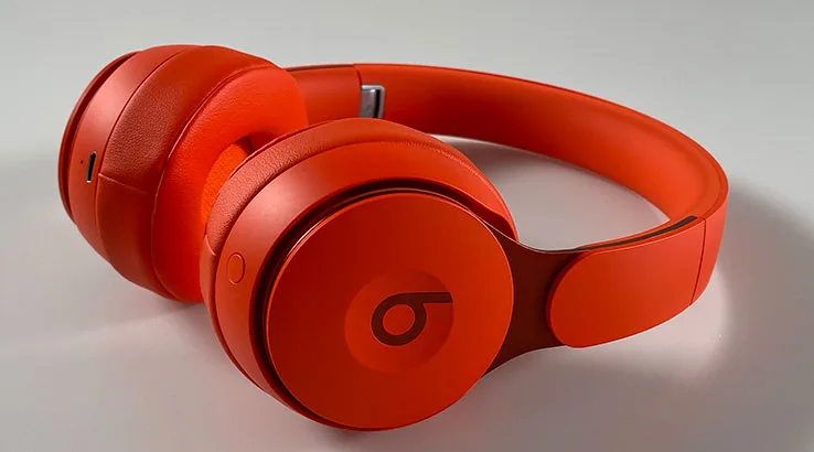 Image: Finder Close up of Beats Solo Pro headphones
