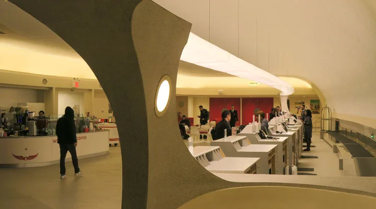 Image: Enoch Foong/Finder Hotel check-in desk