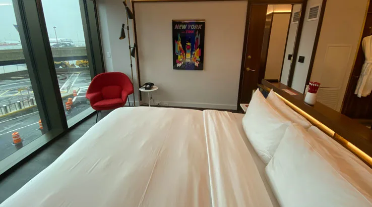 Image: Enoch Foong/Finder TWA Hotel deluxe king room bed