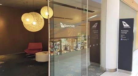 Qantas Business Class Lounge Sydney International Review