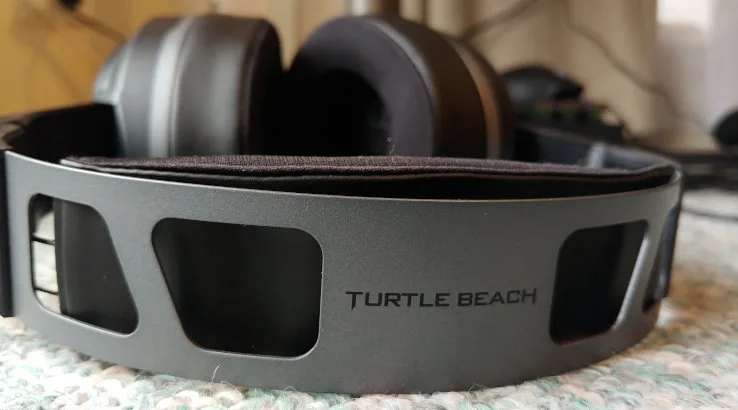 Image: Finder Turtle Beach Elite Atlas Aero headband
