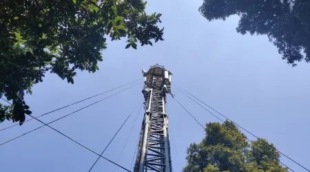 Should you switch to mobile broadband or stay on the NBN?