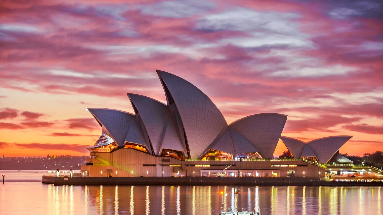 What&#039;s open in Sydney: Bars, restaurants and attractions | Finder