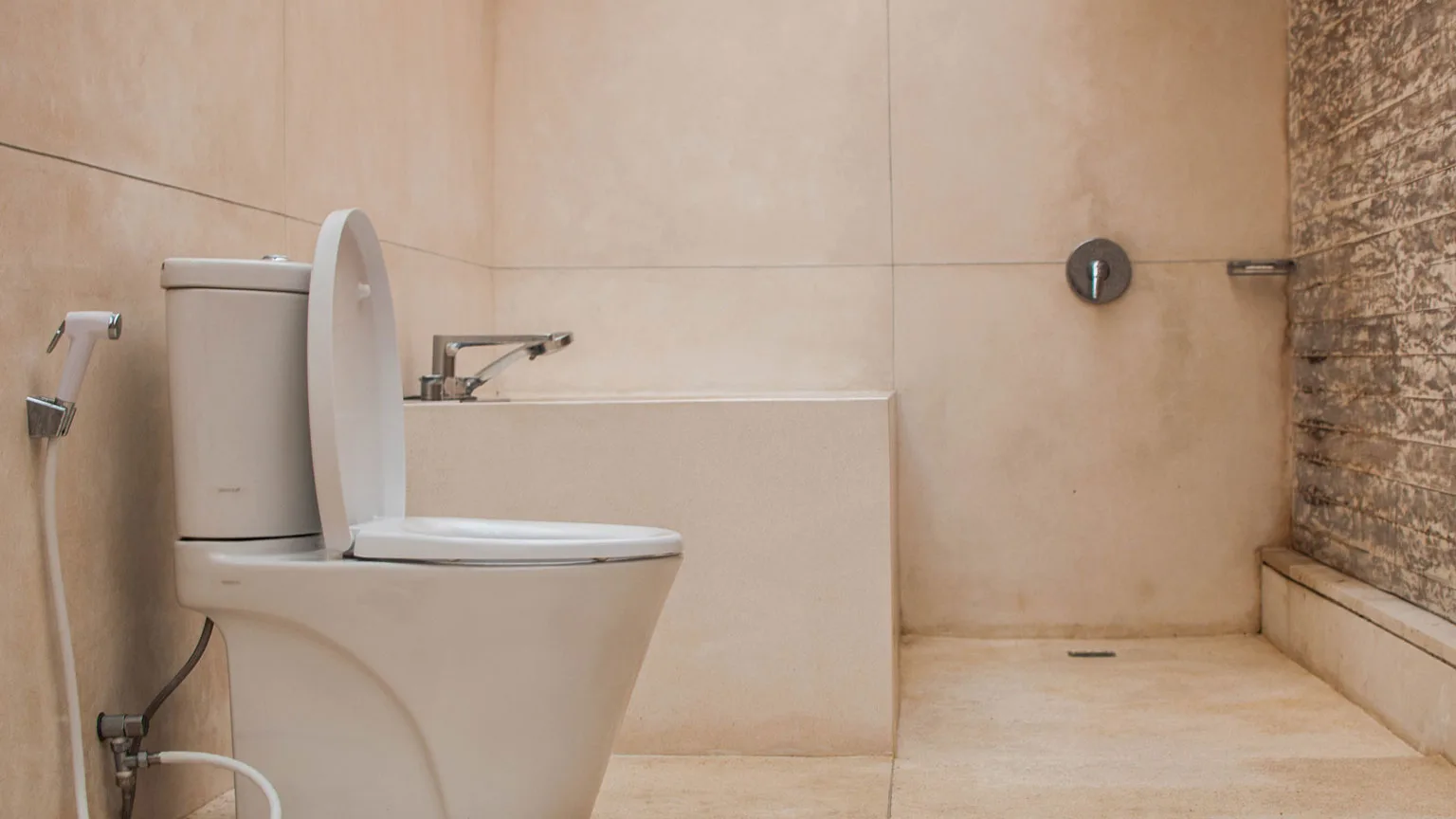 Image: Getty Images An old-fashioned design of a modern bathroom with bathtub and toilet bowl