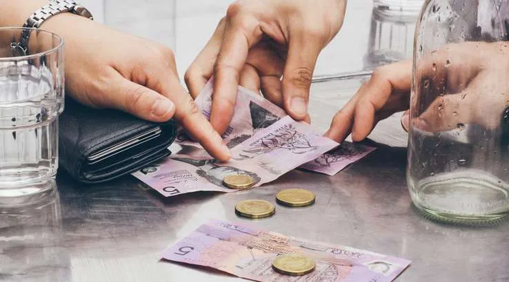 Aussie-money-738 Aussie-money-738