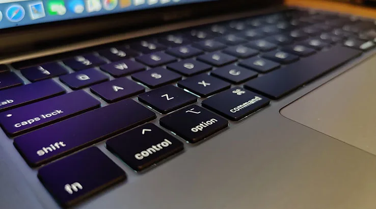 Image: Finder Apple MacBook Pro 13 (2020)