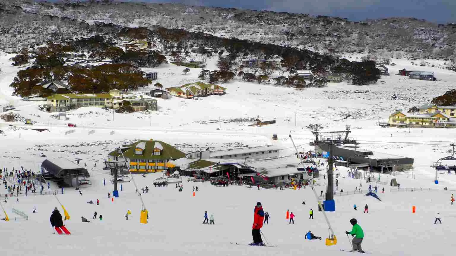 Perisher ski and travel guide
