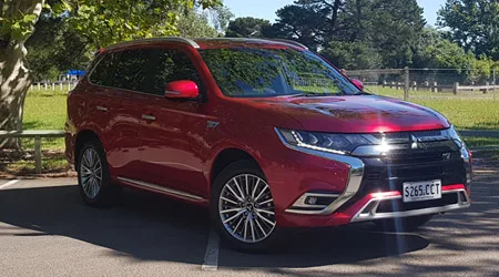Mitsubishi Outlander PHEV: Hands-on review