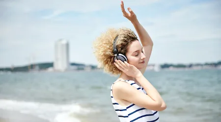 Best noise-cancelling headphones and earbuds in Australia