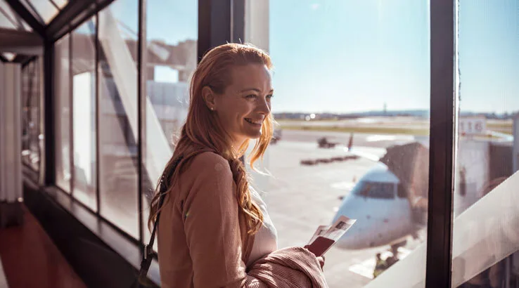 Womanwaitingtoboardtheairplane_Getty_738x410 Womanwaitingtoboardtheairplane_Getty_738x410