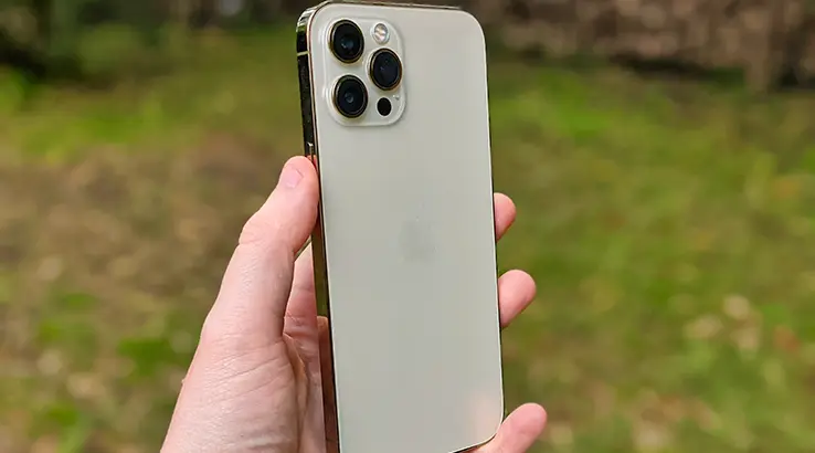 Image: Finder iPhone 12 Pro Max