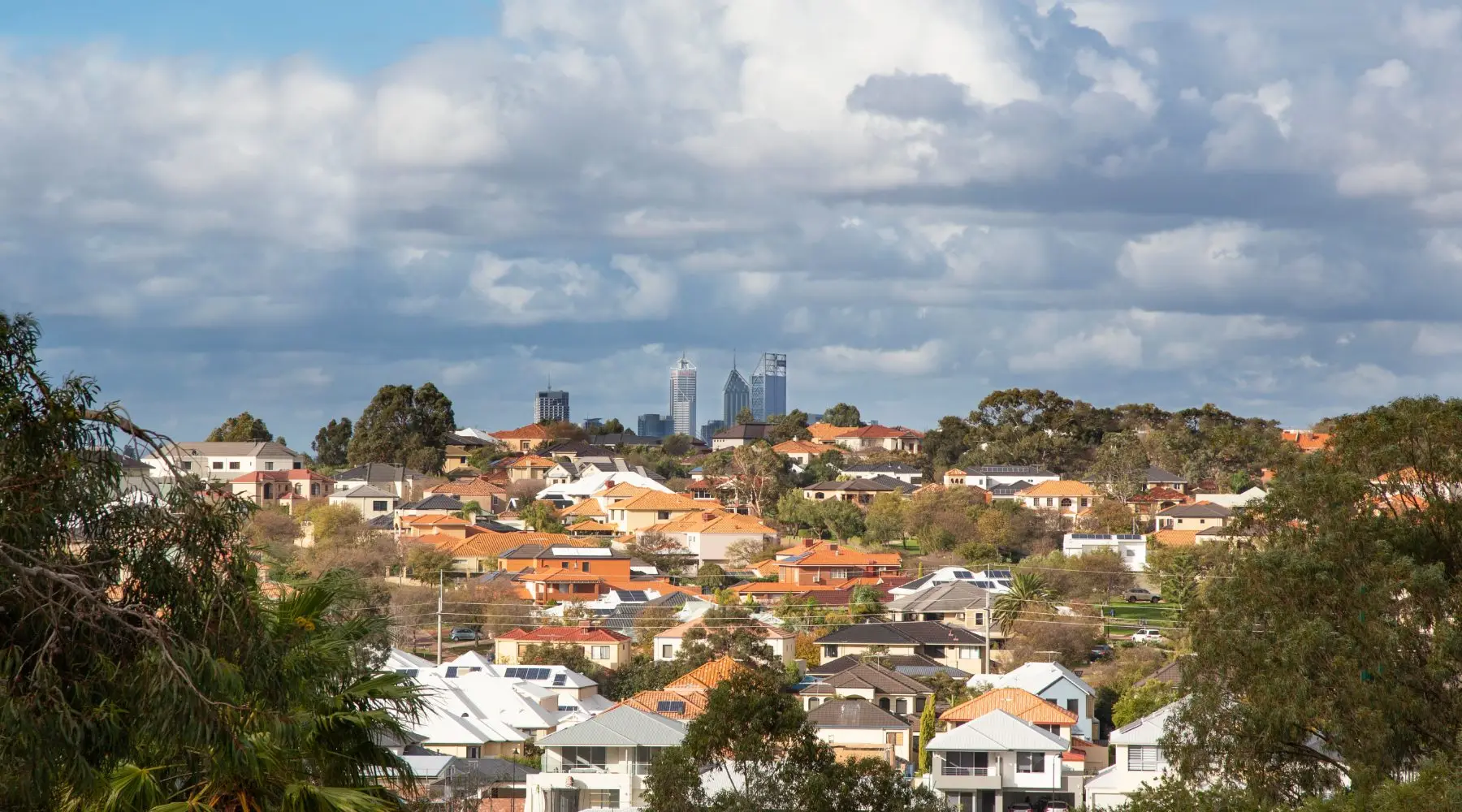 CityViewsSuburbs_GettyImages_1800x1000 CityViewsSuburbs_GettyImages_1800x1000