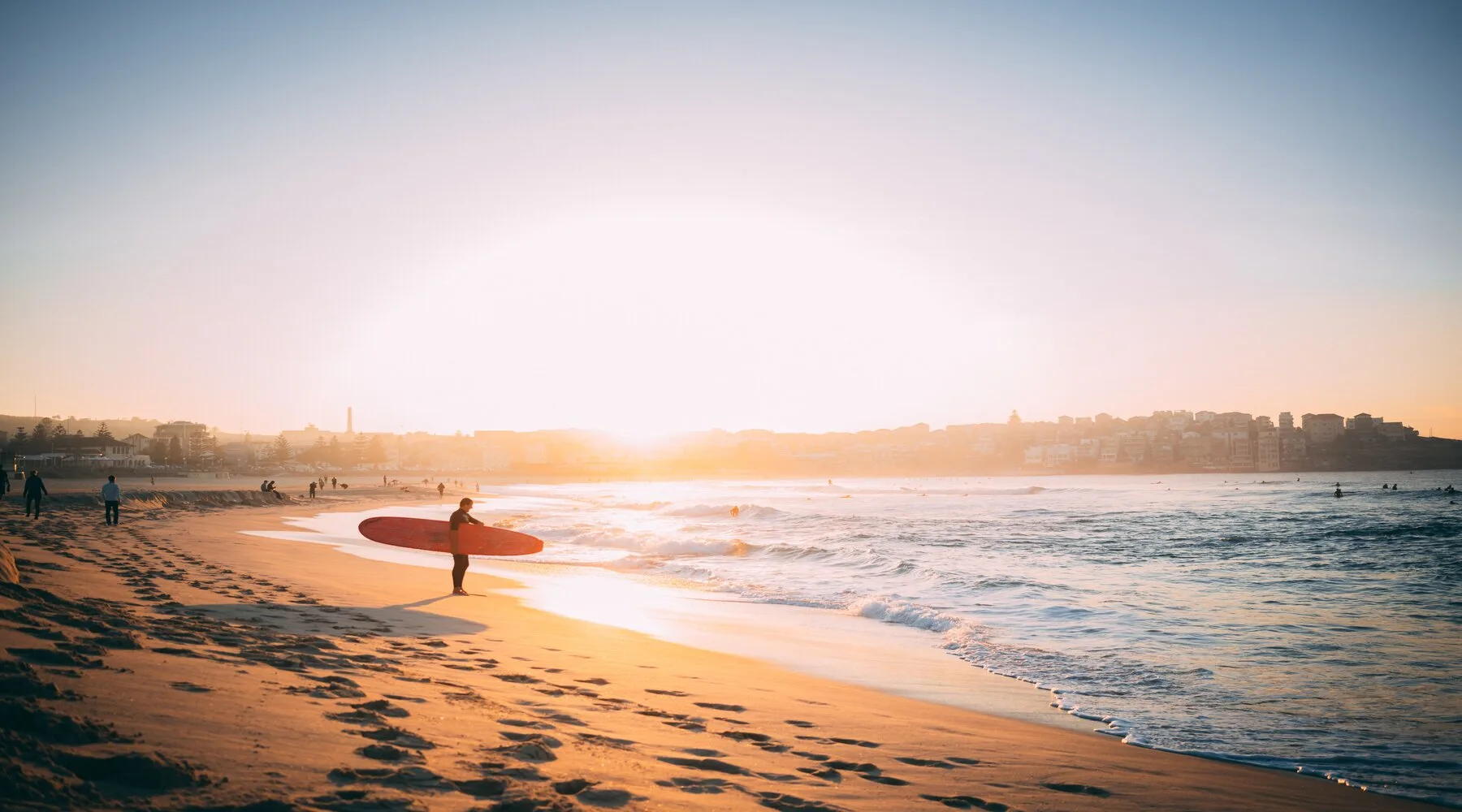 manonsydneybeach_unsplash_1800x1000 manonsydneybeach_unsplash_1800x1000