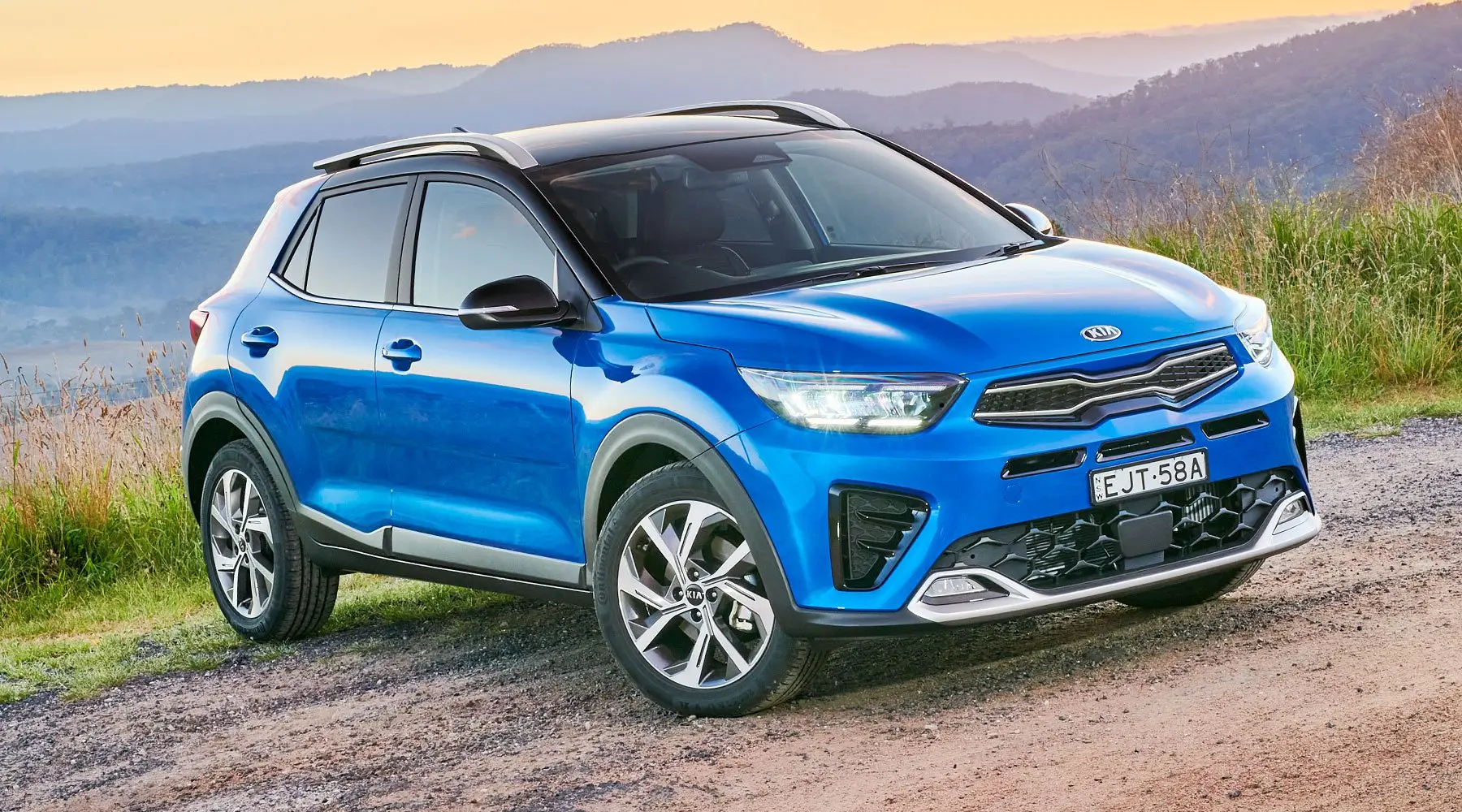 KiaStonicCrossover2021_supplied_1800x1000 KiaStonicCrossover2021_supplied_1800x1000
