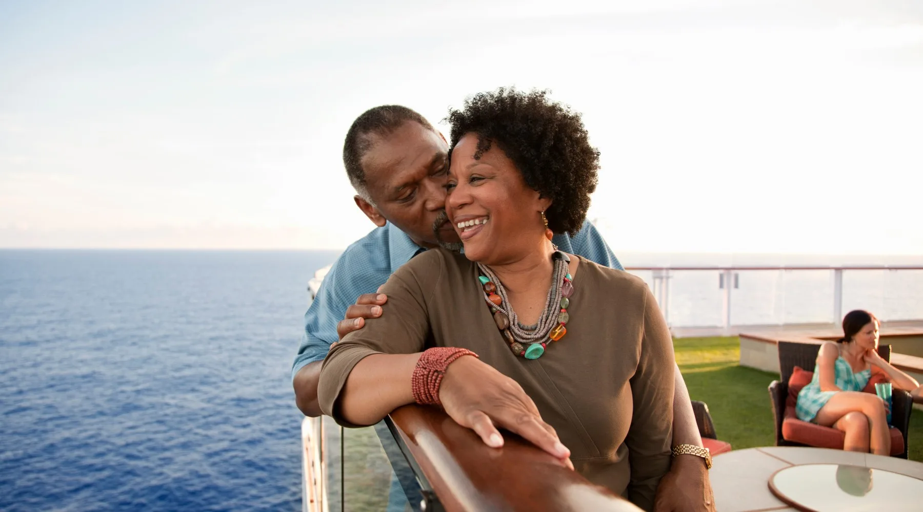 CoupleonCruise_Getty_1800x1000 CoupleonCruise_Getty_1800x1000