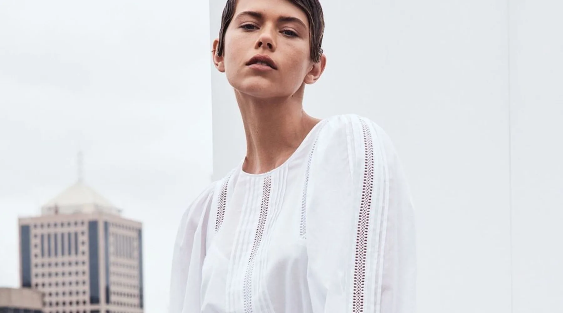 womaninwhitewitcherydress_Instagram_1800x1000 womaninwhitewitcherydress_Instagram_1800x1000