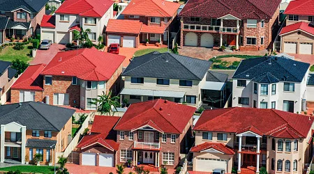 Finder’s CST: Just 49% say it’s a good time to buy property, a drop of 18 points