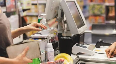 Tap and uh-oh: 4.2 million Australians knocked back at checkout