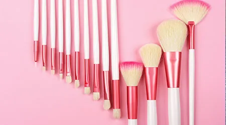 Step-by-step guide to makeup brushes to make you a pro