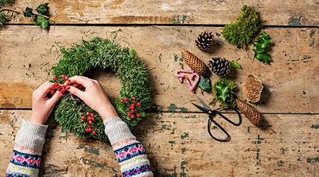 10 tips to decorate on a budget this Christmas
