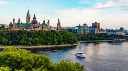 Where to exchange currency in Ottawa