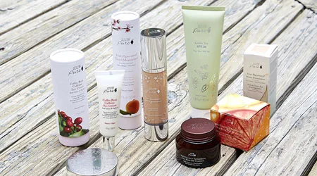 I tried 100% Pure makeup to clean up my routine
