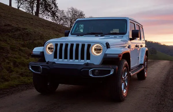 Compare Jeep Wrangler car insurance rates for 2021 | finder.com