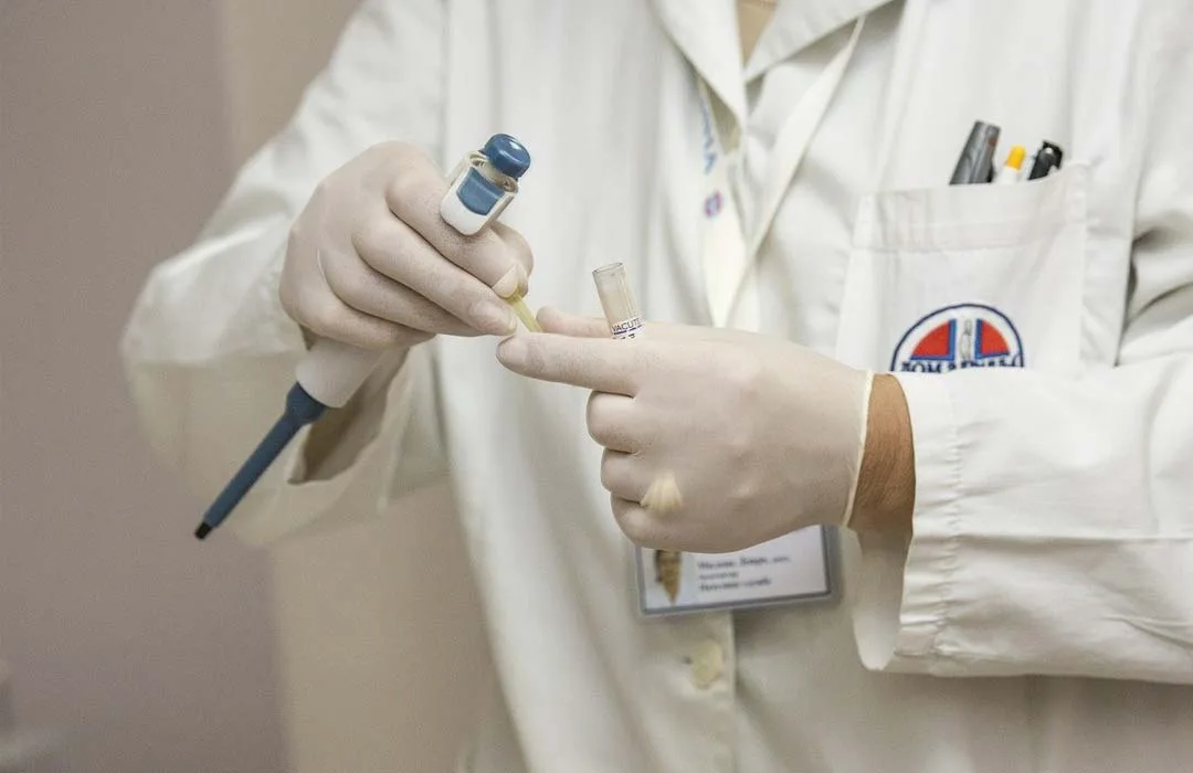 Image: Getty Images Doctor preparing to perform test