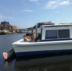 Floating Cabin Houseboat Rockaway