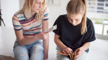 How to budget for teenagers: 7 tips from financial experts