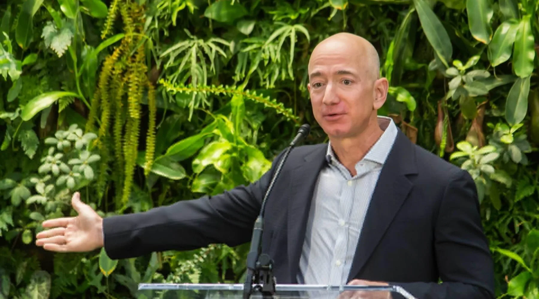 JeffBezos_Supplied_1800x1000 JeffBezos_Supplied_1800x1000