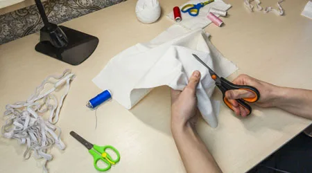 How to make a face mask at home