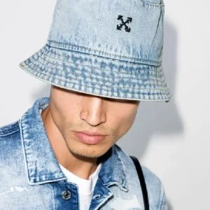 Image: farfetch off white