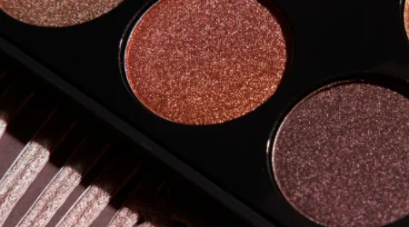 Where to buy eye shadow online in Ireland 2021