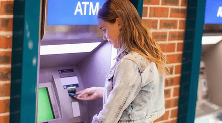 How much does a cash advance cost?
