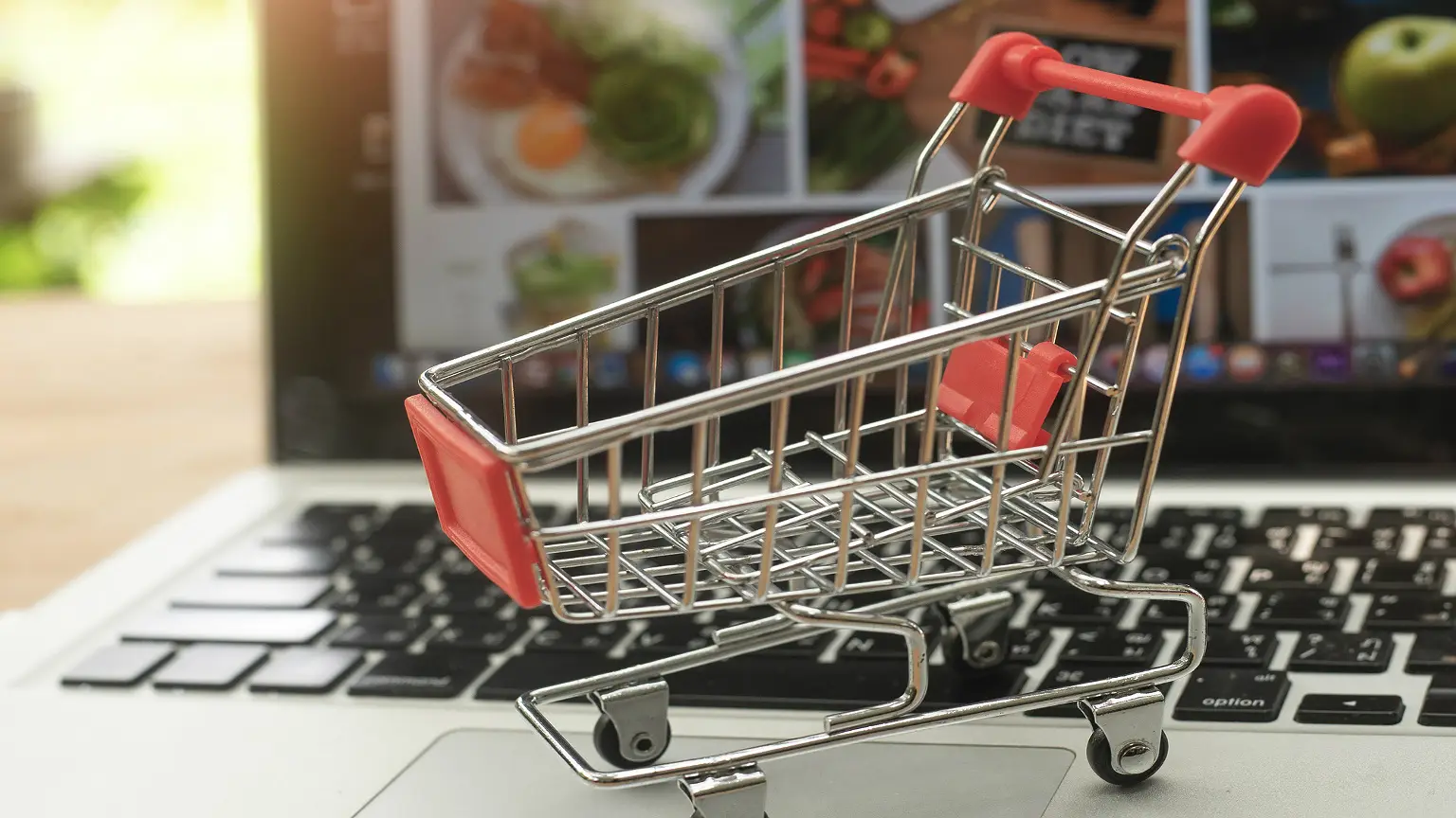 Image: Getty Images groceries online