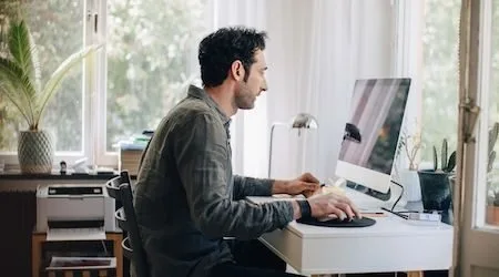 Compare desktop computers